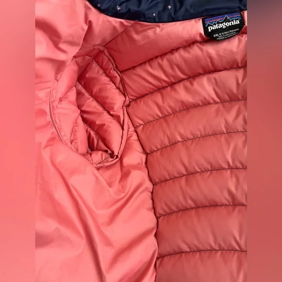 Patagonia Girls Down Jacket XXL 16-18 Great Conditions,navy w pink stars,Minty!! - Picture 9 of 12
